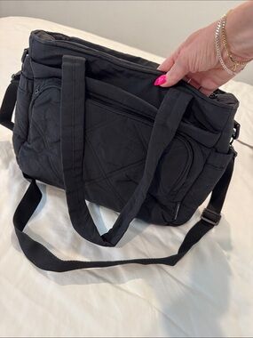 BAGSMART Black Quilted Bag